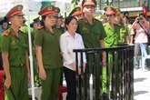 Vợ trung tá CSGT thảm thiết xin mẹ chồng cứu mạng Vợ trung tá CSGT thảm thiết xin mẹ chồng cứu mạng