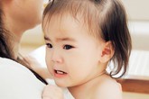 "Cuộc chiến" hàng đêm vì con ngủ ít "Cuộc chiến" hàng đêm vì con ngủ ít