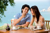 Những dấu hiệu nên cảnh giác khi yêu Những dấu hiệu nên cảnh giác khi yêu