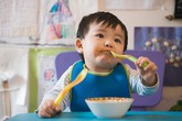 7 điều cha mẹ nên dạy con trên bàn ăn 7 điều cha mẹ nên dạy con trên bàn ăn