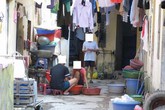 Trò bệnh hoạn ở khu trọ sinh viên Trò bệnh hoạn ở khu trọ sinh viên