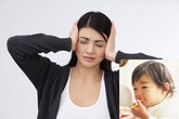 Chuyện những bà mẹ vật vã cai sữa cho con Chuyện những bà mẹ vật vã cai sữa cho con