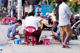 Ngồn ngộn 'chợ sex rong' Ngồn ngộn 'chợ sex rong'