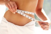 Vòng eo nên nhỏ hơn một nửa chiều cao Vòng eo nên nhỏ hơn một nửa chiều cao