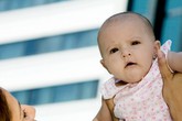 Câu chuyện của một bà mẹ có con xấu xí Câu chuyện của một bà mẹ có con xấu xí