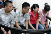Hai người đàn bà dụ tình thầy bói thích ‘của lạ’ Hai người đàn bà dụ tình thầy bói thích ‘của lạ’
