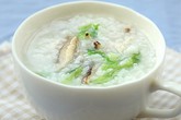 Dùng nồi cơm điện nấu cháo gà thật ngon Dùng nồi cơm điện nấu cháo gà thật ngon