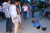 Gặp nạn ngoài đường - Chỉ biết kêu trời trước sự dửng dưng Gặp nạn ngoài đường - Chỉ biết kêu trời trước sự dửng dưng