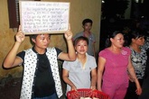 Người bán khoai cứu sản phụ dòi bò lúc nhúc trong xương Người bán khoai cứu sản phụ dòi bò lúc nhúc trong xương