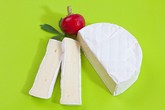 Những điều có thể mẹ chưa biết khi cho bé ăn phô mai Những điều có thể mẹ chưa biết khi cho bé ăn phô mai