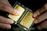 Tăng 3 triệu sau một ngày, vàng vọt lên 38 triệu đồng/lượng Tăng 3 triệu sau một ngày, vàng vọt lên 38 triệu đồng/lượng