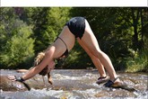 5 tư thế yoga bạn có thể tập ở bất cứ nơi nào 5 tư thế yoga bạn có thể tập ở bất cứ nơi nào