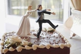Chú rể bị gia đình cô dâu cắt "của quý" Chú rể bị gia đình cô dâu cắt "của quý"