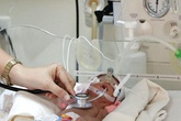 Hành trình tìm sự sống của em bé 1kg Hành trình tìm sự sống của em bé 1kg