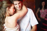 Có nên bỏ vợ để lấy người mình yêu? Có nên bỏ vợ để lấy người mình yêu?