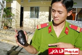 Cục kim loại màu đen lấy cả tỉ đồng của bà buôn cá Cục kim loại màu đen lấy cả tỉ đồng của bà buôn cá