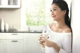 Làm trắng da an toàn bằng... sữa đậu nành Làm trắng da an toàn bằng... sữa đậu nành