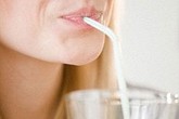 Uống 1 lít nước mỗi ngày để giảm... cân Uống 1 lít nước mỗi ngày để giảm... cân