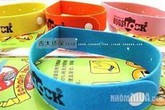 Loét cổ chân vì đeo vòng chống muỗi Loét cổ chân vì đeo vòng chống muỗi