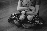 Xát dầu dừa vào "vùng kín" bé gái 3 tuổi để giở trò đồi bại Xát dầu dừa vào "vùng kín" bé gái 3 tuổi để giở trò đồi bại