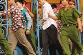 Thuê khách sạn ngủ, nữ sinh lớp 7 bị cưỡng hiếp tập thể Thuê khách sạn ngủ, nữ sinh lớp 7 bị cưỡng hiếp tập thể