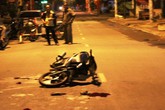 Chọc gái chân dài khi đổ xăng, bị đâm chết Chọc gái chân dài khi đổ xăng, bị đâm chết