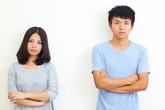 Vợ chồng cũng chỉ là kẻ khác máu tanh lòng? Vợ chồng cũng chỉ là kẻ khác máu tanh lòng?