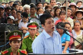 Chiếc điện thoại “báo oán“, xúi nhân chứng gọi cho bố nạn nhân Chiếc điện thoại “báo oán“, xúi nhân chứng gọi cho bố nạn nhân