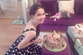 Ngọc Trinh làm tiệc sinh nhật tuổi 24 hoành tráng Ngọc Trinh làm tiệc sinh nhật tuổi 24 hoành tráng
