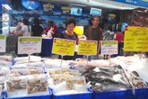 Ngày Vàng Tháng Khuyến mại nơi vắng vẻ, nơi đông đúc Ngày Vàng Tháng Khuyến mại nơi vắng vẻ, nơi đông đúc