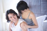 Vợ đẹp mà... chán Vợ đẹp mà... chán