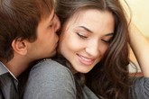 4 cách đàn ông Việt thường dùng để gạ vợ làm "chuyện ấy" 4 cách đàn ông Việt thường dùng để gạ vợ làm "chuyện ấy"