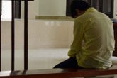 Thấy nhà vắng chủ, hiếp dâm bé gái Thấy nhà vắng chủ, hiếp dâm bé gái