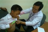 Hàng trăm trẻ em nghèo ở Hà Tĩnh được khám bệnh Hàng trăm trẻ em nghèo ở Hà Tĩnh được khám bệnh