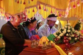 Vụ tưới xăng đốt thiếu nữ ở Đà Nẵng: Hung thủ là một thanh niên hiền lành (!) Vụ tưới xăng đốt thiếu nữ ở Đà Nẵng: Hung thủ là một thanh niên hiền lành (!)