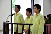 Ba người nước ngoài dùng thẻ thanh toán lừa mua hàng ở Việt Nam Ba người nước ngoài dùng thẻ thanh toán lừa mua hàng ở Việt Nam