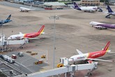 6 chuyến bay đến và đi từ Cam Ranh bị hủy do bão số 12 6 chuyến bay đến và đi từ Cam Ranh bị hủy do bão số 12