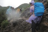 “Phượt thủ” Fansipan và những nỗi lo hiện hữu “Phượt thủ” Fansipan và những nỗi lo hiện hữu