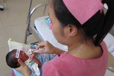 Sản phụ tuổi ô mai lên giường đẻ vẫn còn khóc kêu mẹ Sản phụ tuổi ô mai lên giường đẻ vẫn còn khóc kêu mẹ