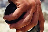 Bị nổ tung "của quý" vì đi trả thù thuê Bị nổ tung "của quý" vì đi trả thù thuê