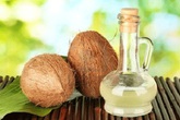 Lợi và hại của dầu thực vật cho sức khỏe Lợi và hại của dầu thực vật cho sức khỏe