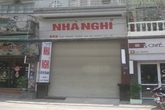 Xếp hàng trong nhà nghỉ chờ đến lượt "vui vẻ" Xếp hàng trong nhà nghỉ chờ đến lượt "vui vẻ"