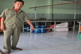 Mở cửa phòng, phát hiện vợ đang ôm người đàn ông khác Mở cửa phòng, phát hiện vợ đang ôm người đàn ông khác