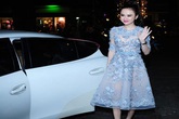 Angela Phương Trinh đi siêu xe mới lộ diện sau scandal bỏ học Angela Phương Trinh đi siêu xe mới lộ diện sau scandal bỏ học
