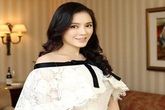 "Ngợp" trước những trang phục, phụ kiện "kỷ lục" của sao Việt "Ngợp" trước những trang phục, phụ kiện "kỷ lục" của sao Việt