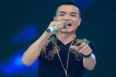 Văn Viết lột xác từ chàng trai quê thi Vietnam Idol thành "hot boy" trong The Voice Văn Viết lột xác từ chàng trai quê thi Vietnam Idol thành "hot boy" trong The Voice