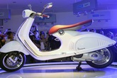 Ba chiếc Vespa 946 được mua ngay khi ra mắt tại Sài Gòn Ba chiếc Vespa 946 được mua ngay khi ra mắt tại Sài Gòn