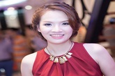 Vẻ đẹp mặn mà khó cưỡng của bà mẹ một con Đan Lê Vẻ đẹp mặn mà khó cưỡng của bà mẹ một con Đan Lê
