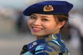 MC Chúng tôi là chiến sĩ mang bầu 6 tháng MC Chúng tôi là chiến sĩ mang bầu 6 tháng