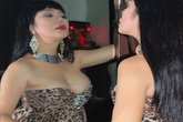 Cindy Thái Tài buông vai trần, trưng vòng một siêu "khủng" Cindy Thái Tài buông vai trần, trưng vòng một siêu "khủng"